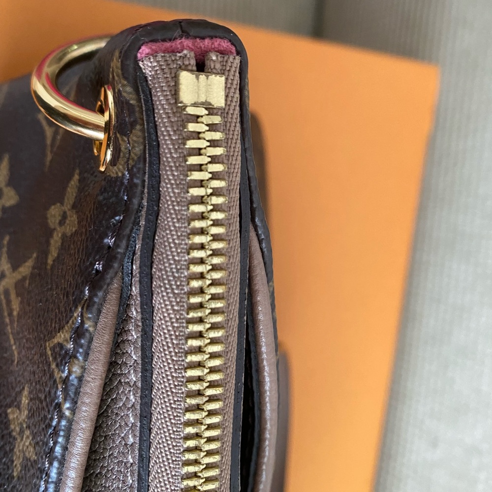 πΈLouis Vuitton Pallas MMπΈ - Picture 9 of 16